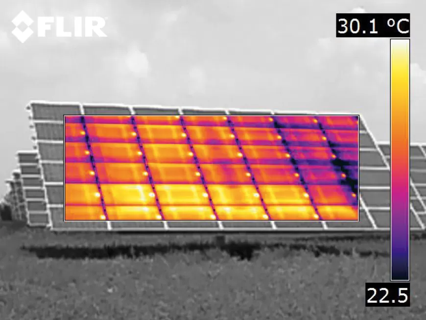 Solar Panels Thermography Inspection 4 s3-870x653